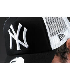NEW ERA Clean Trucker NY Black -Mode Chapeaux Magasin clean trucker ny blackNew20Era20Clean20trucker20NY20black
