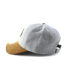 Curve Aaaargh Grey Suede -Mode Chapeaux Magasin curve aaaargh grey suedeIn20The20Galaxy20casquette20Arrrrrgh20gris