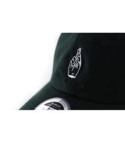 Curve Badluck Black -Mode Chapeaux Magasin curve badluck blackcap20curve20doigts20croises20noire