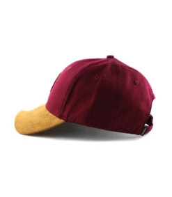 Curve Winter Is Here Burgundy Brown -Mode Chapeaux Magasin curve winter is here burgundy brownWinter20is20here20curve20bordeaux20Winter20is20Here