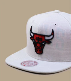 Mitchell & Ness Cut Away Bulls -Mode Chapeaux Magasin cut away bulls 2
