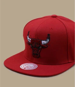 Mitchell & Ness Embroidery Glitch Snapback Bulls -Mode Chapeaux Magasin embroidery glitch snapback bulls 2