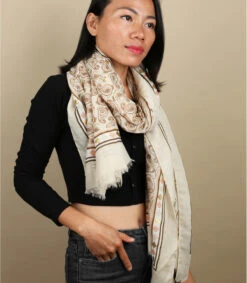 Foulard Imprimé Paisley Beige