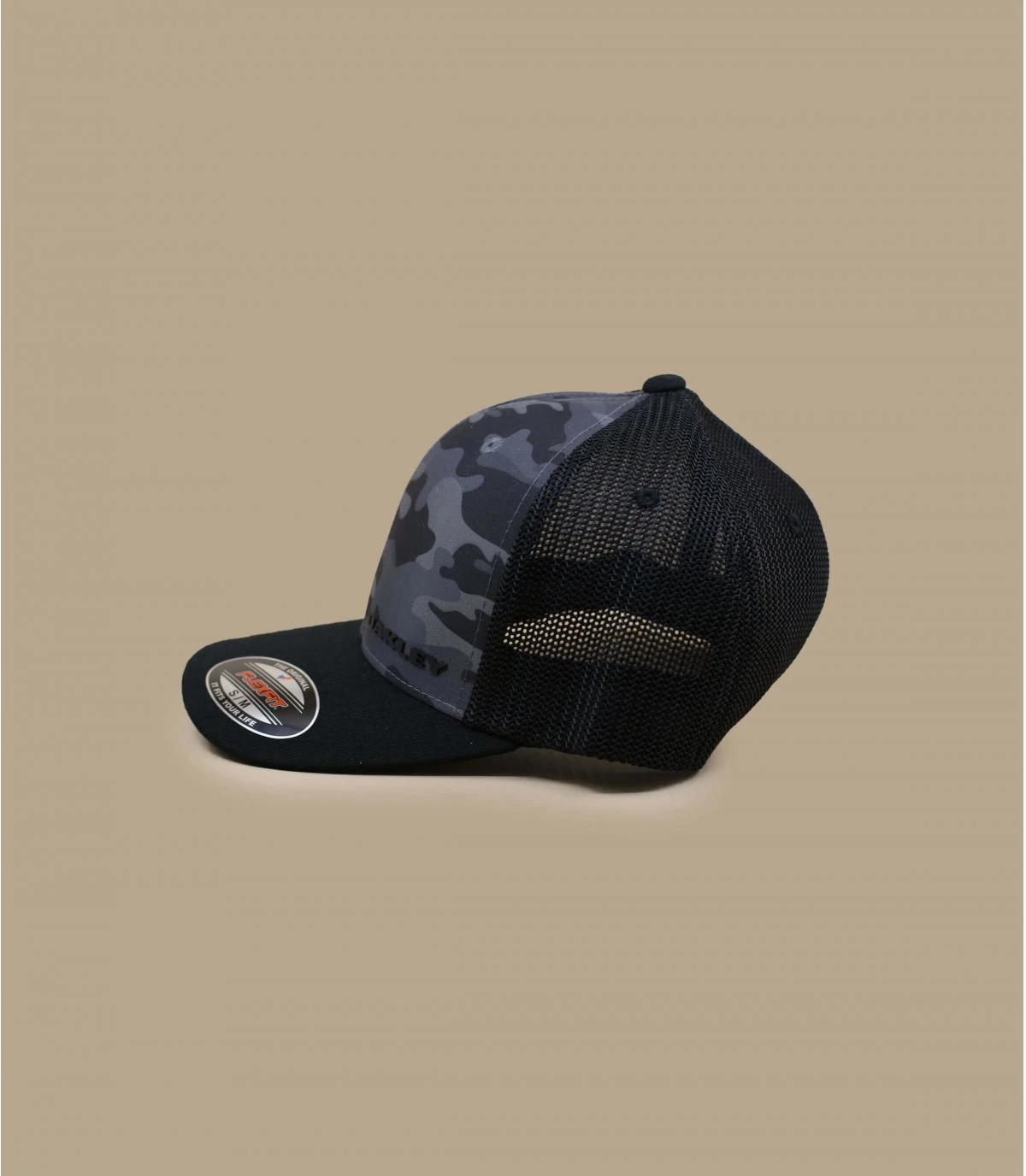 Oakley Trucker Blackout Camo 3 Oakley Trucker Blackout Camo – Image 3