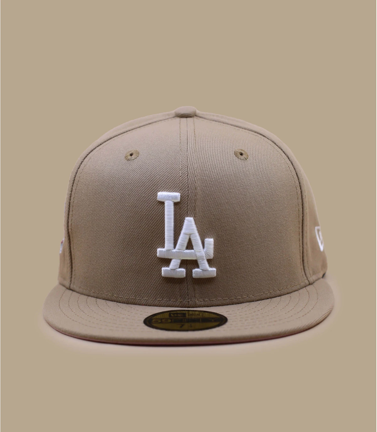 NEW ERA Side Patch 5950 LA Dodgers Camel Pink 3 NEW ERA Side Patch 5950 LA Dodgers Camel Pink – Image 3