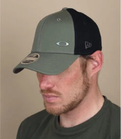 Oakley Tinfoil New Era 3930 Dark Brush